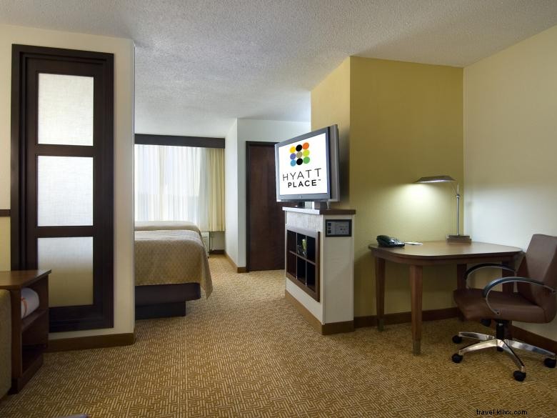 Hyatt Place Atlanta/Alpharetta/North Point Mall 