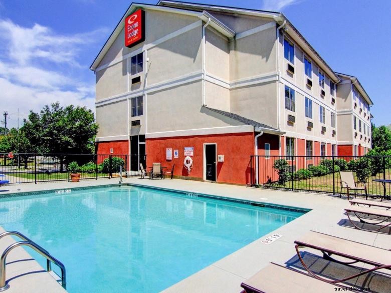 Econo Lodge Inn &Suites - Douglasville 