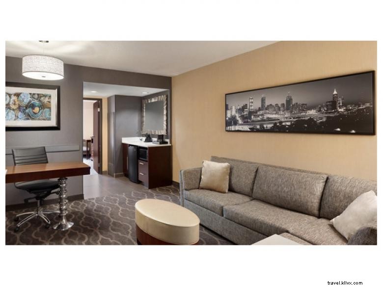 Embassy Suites by Hilton Atlanta Airport 