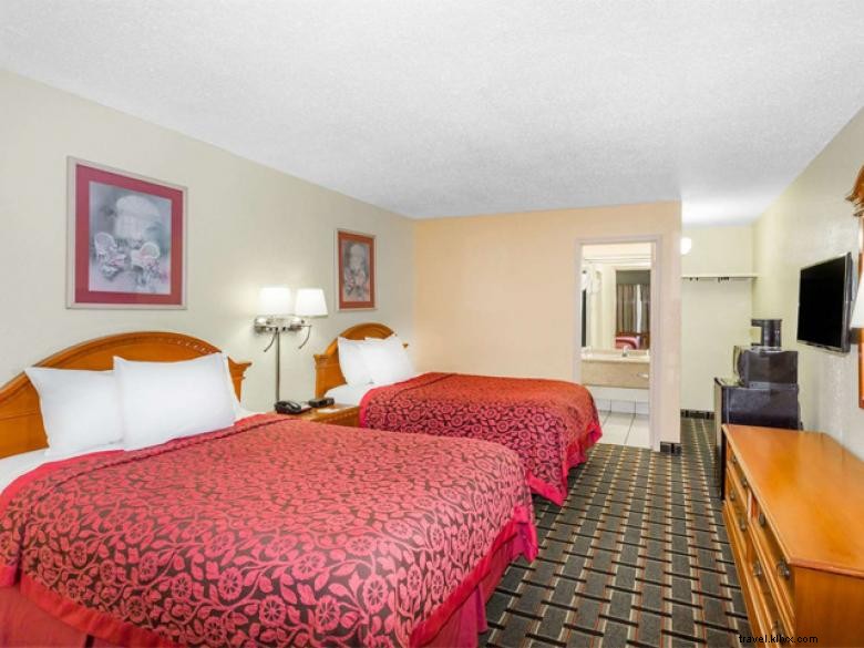 Days Inn by Wyndham Savannah - Lado sur de Abercorn 