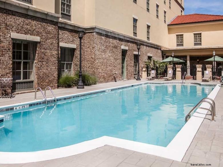 Hampton Inn &Suites Savannah Historic District 