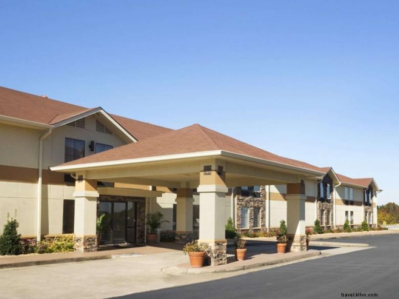 Days Inn &Suites di Wyndham Commerce 