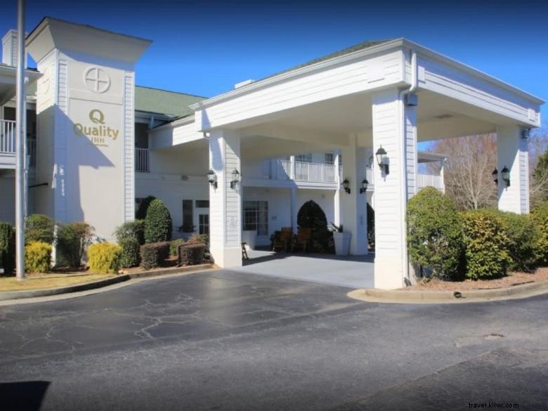 Quality Inn Fayetteville vicino a Piazza del centro storico 