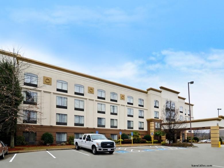 Holiday Inn Express Atlanta NE - I-85 Clairmont 