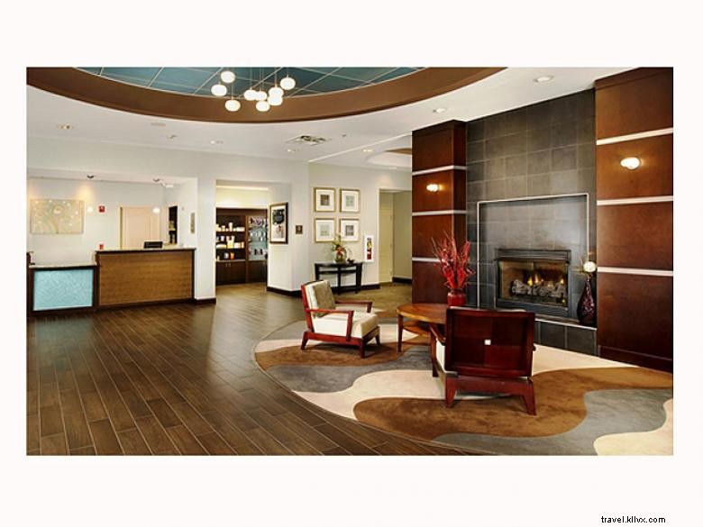 Homewood Suites by Hilton Atlanta NW / Centro de Kennesaw Town 