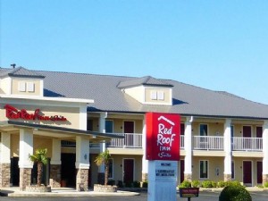 Red Roof Inn &Suites Calhoun 