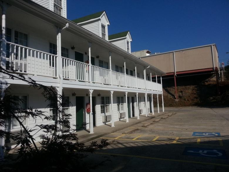 Stratford Motor Inn 