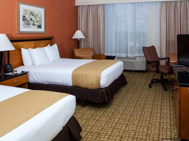 DoubleTree by Hilton Hotel Atlanta Airport 