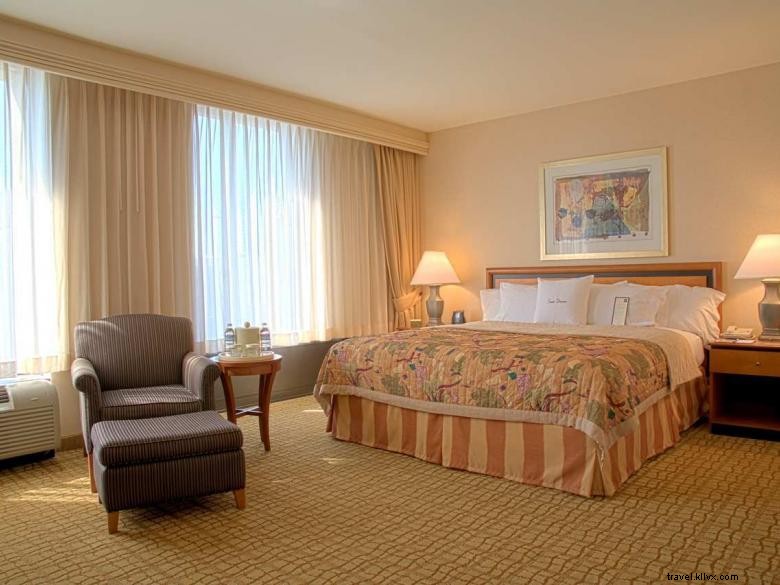 DoubleTree by Hilton Hotel Atlanta Airport 