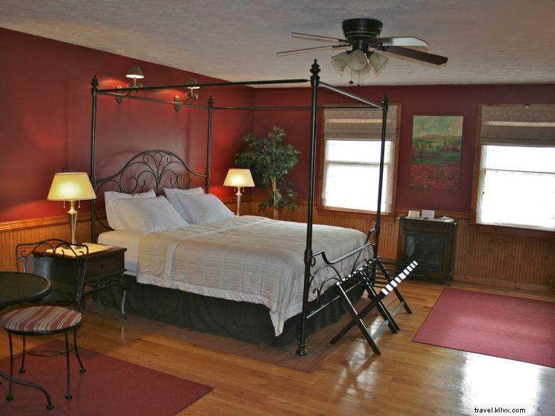 Aska Lodge Bed and Breakfast 