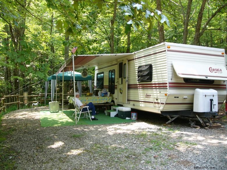 Trackrock Campground e cabines 