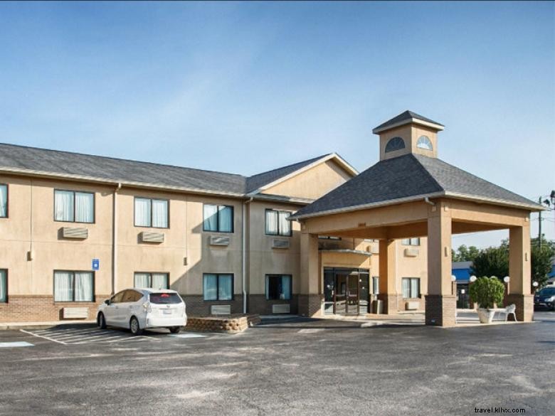 Executive Inn - Waynesboro 