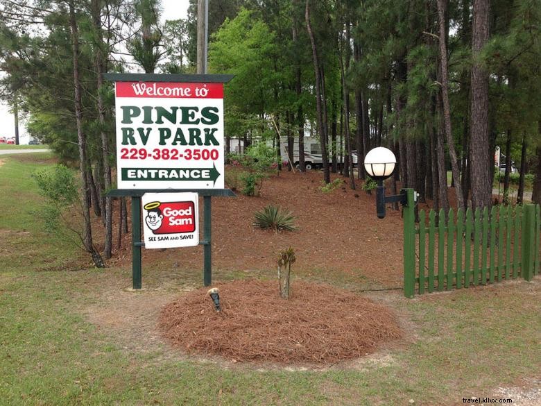 Parc de camping-cars des pins 