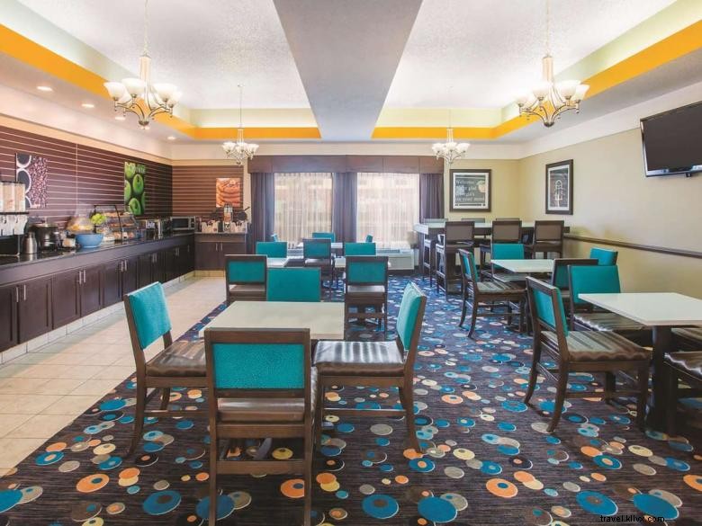 La Quinta Inn &Suites Kingsland-Kings Bay Naval Base 