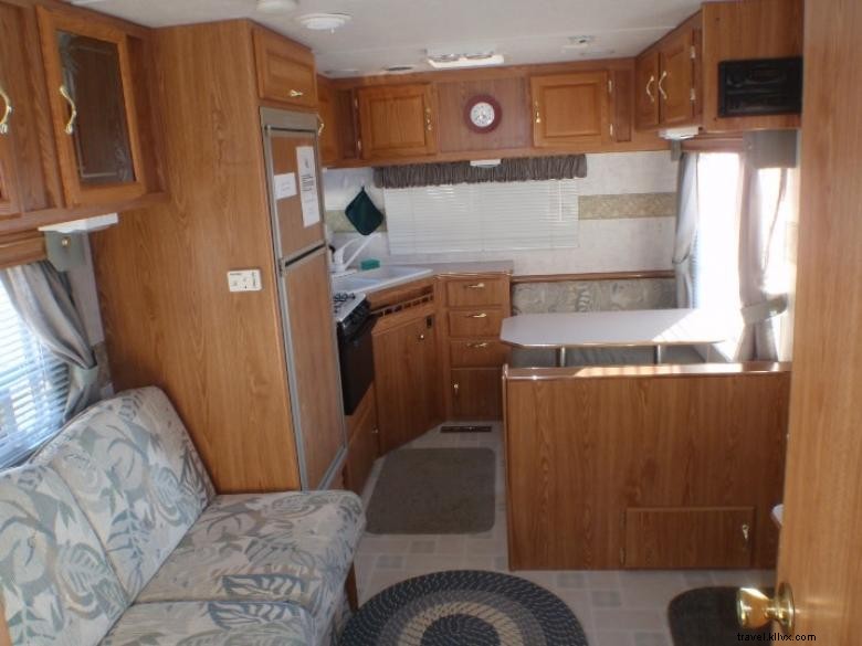 Cedar Creek RV y centro al aire libre 