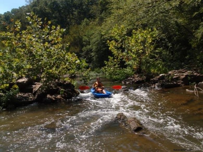 Cedar Creek RV y centro al aire libre 