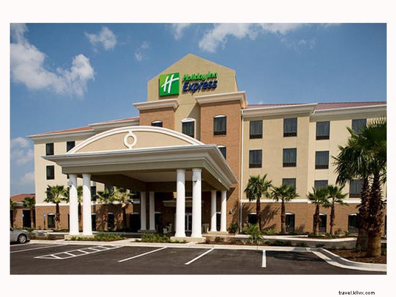 Holiday Inn Express y Suites Waycross 