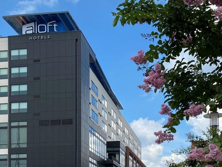 Aloft at the Battery Atlanta 