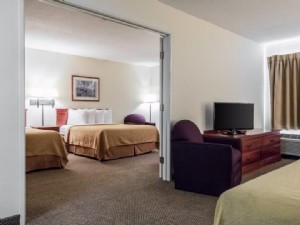 Quality Inn &Suites Savannah North - Port Wentworth 