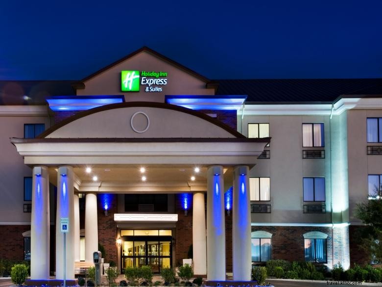 Holiday Inn Express &Suites Roma 