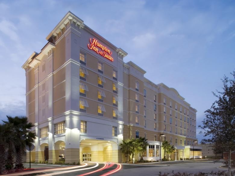 Hampton Inn &Suites Savannah / Midtown 