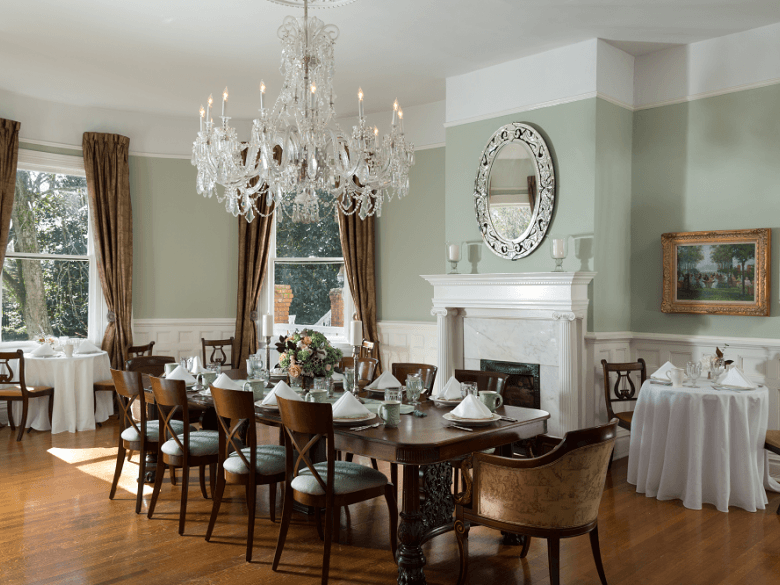 The Twelve Oaks Bed &Breakfast 