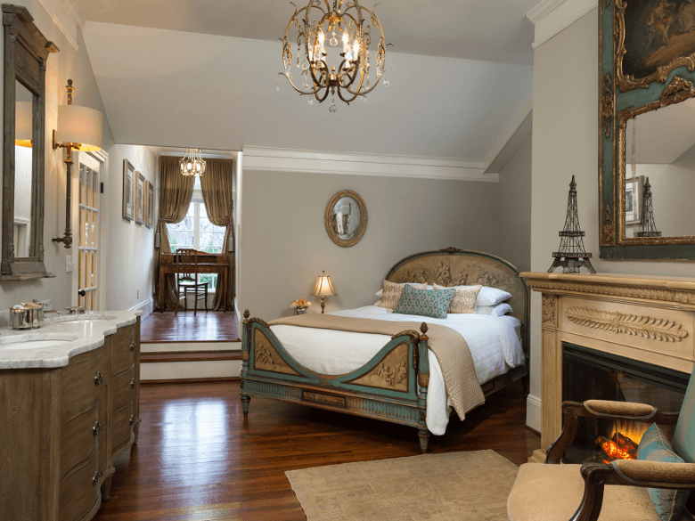 The Twelve Oaks Bed &Breakfast 