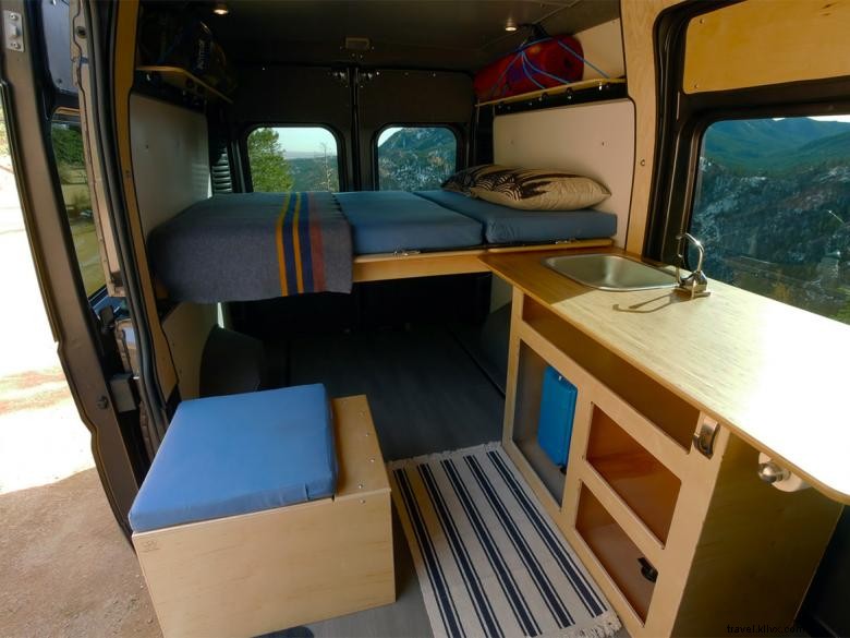 Scamper Van - Sewa Campervan 