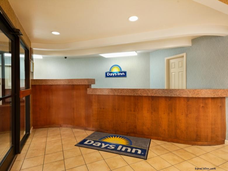 Days Inn by Wyndham Atlanta Stone Mountain 