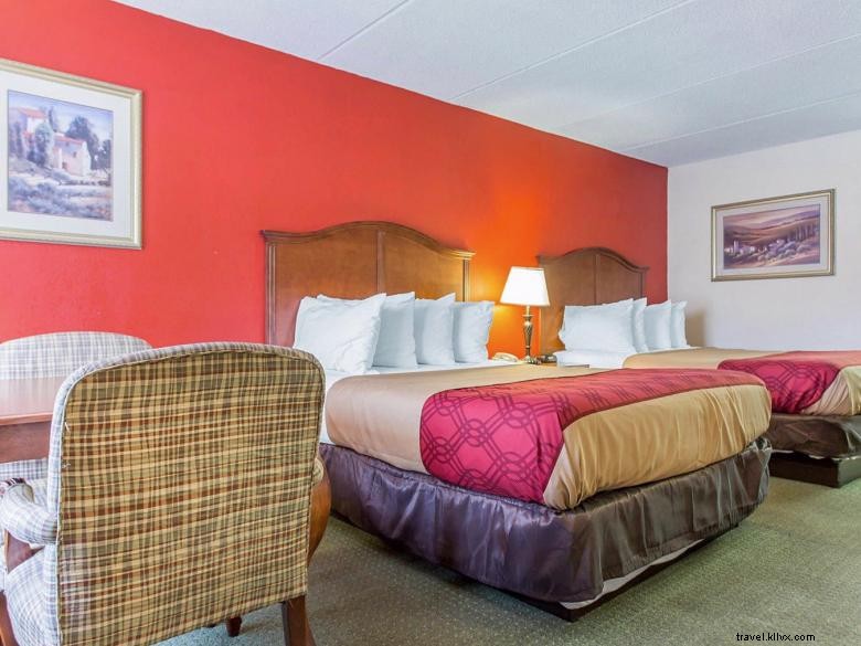 Econo Lodge Inn &Suites Griffin 