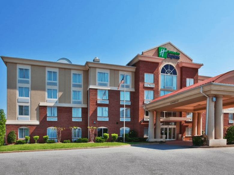 Holiday Inn Express &Suites Atlanta-Johns Creek 