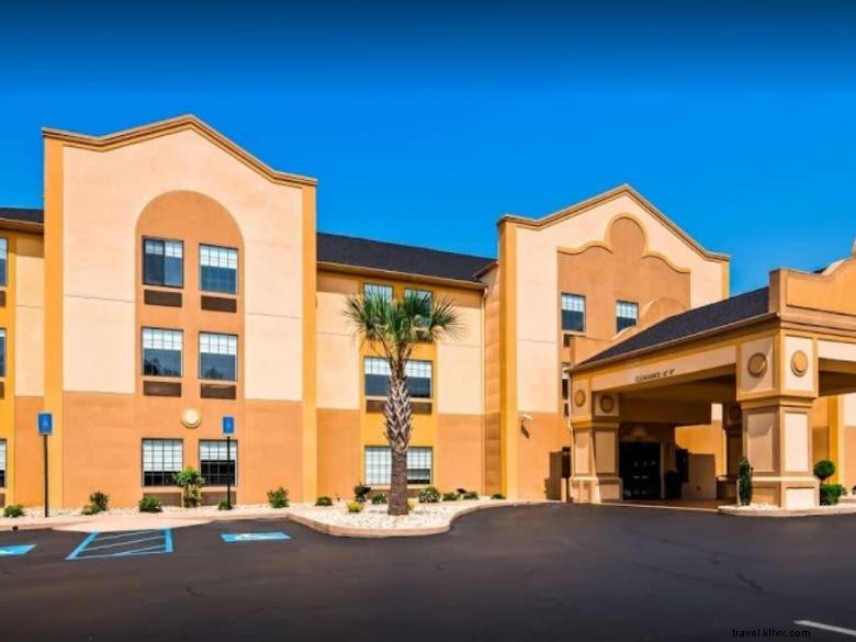 Best Western Bradbury Inn &Suites 