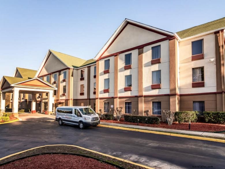 Red Roof PLUS+ &Suites Atlanta Airport South 