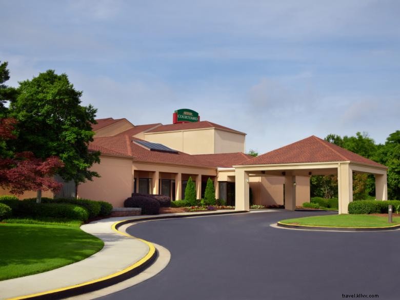 Courtyard by Marriott Atlanta Airport South / Sullivan Road 