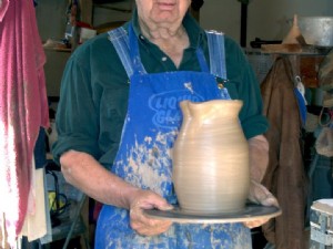 The Pottery of Whelchel Meaders 