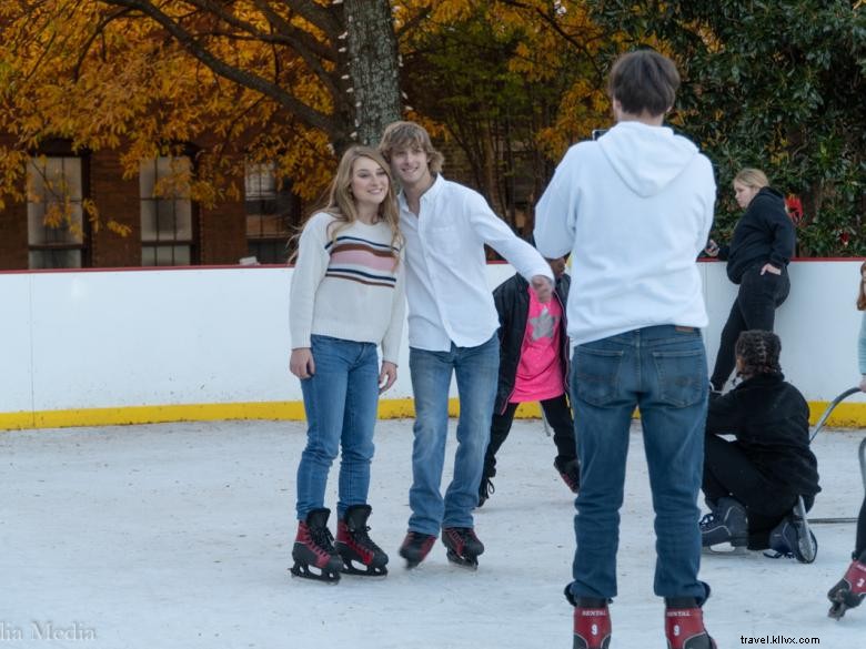 オールドタウンのアイススケート 