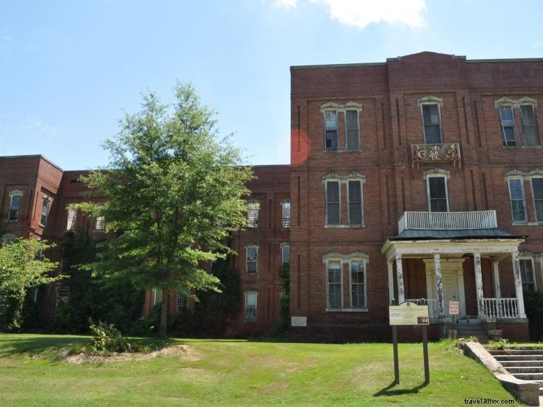 Excursão ao campus do Central State Hospital 