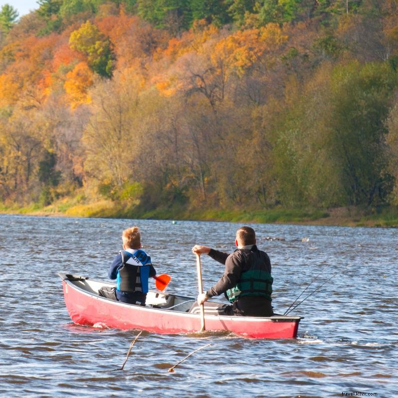 Canoa, Accampamento e osservazione dei colori lungo il fiume St. Croix 