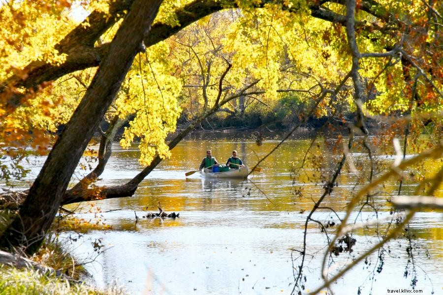 Canoa, Acampamento e observação de cores ao longo do rio St. Croix 