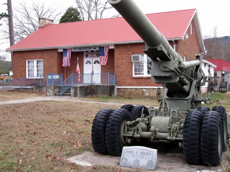 Museo Militare della Legione Americana e Post Cafe 