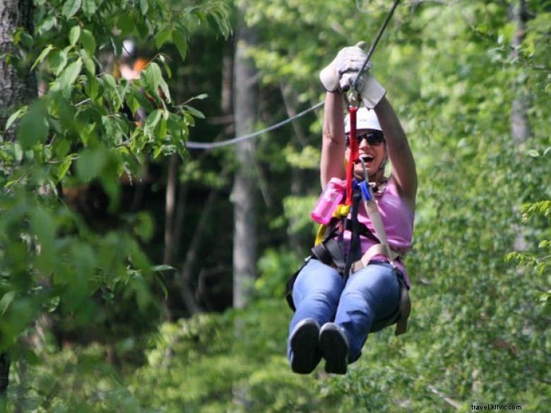 Zipline Canopy Tour di Blue Ridge 