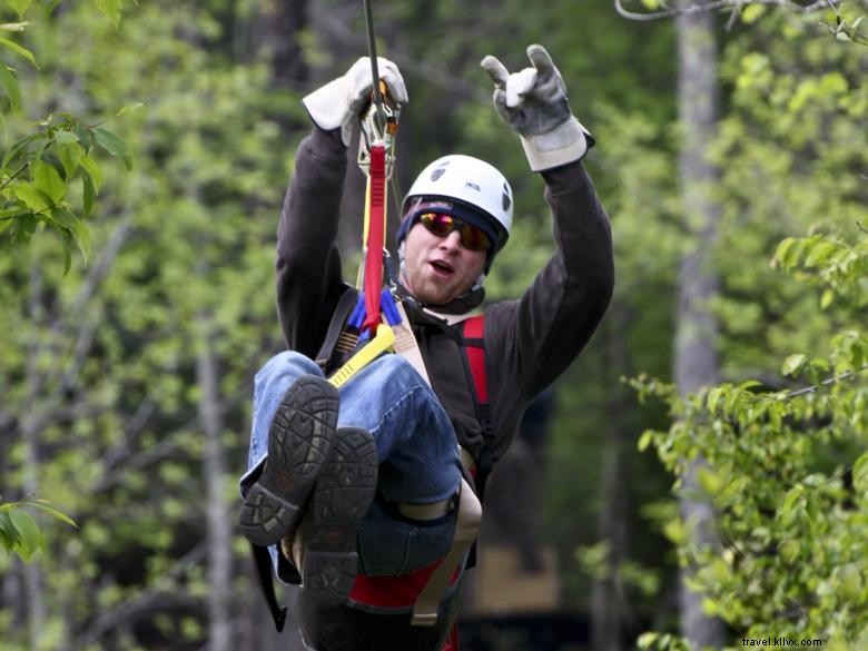 Zipline Canopy Tour di Blue Ridge 