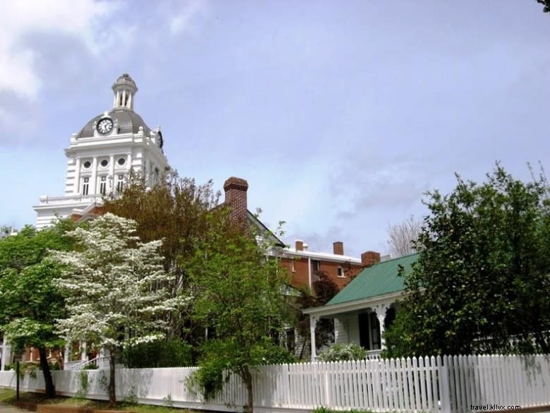 La Rogers House e il Rose Cottage 