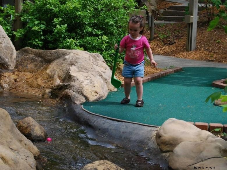 Le mini-golf des Chênes, SARL 