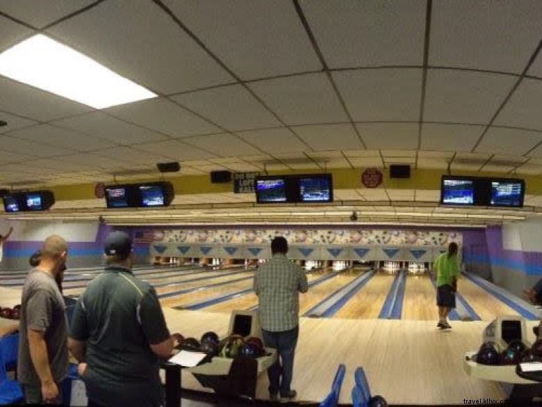 Centro bowling Fannin Lanes 