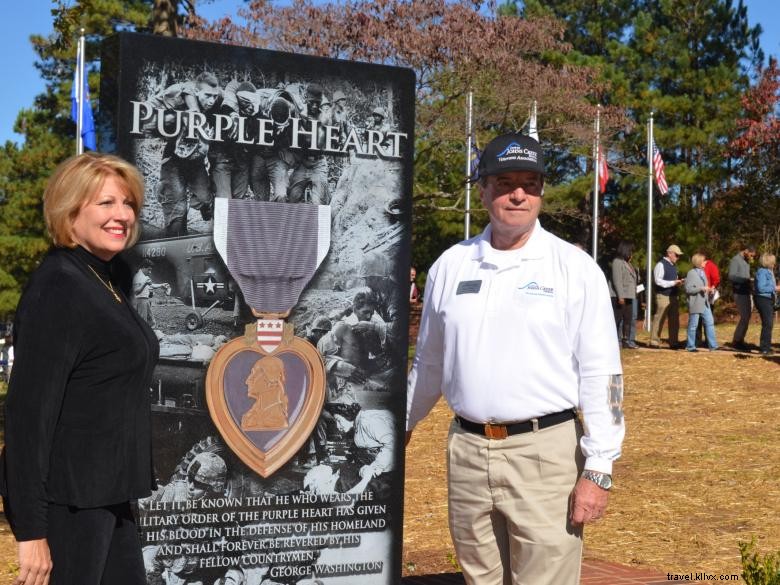 Caminhada pelo Memorial dos Veteranos de Johns Creek 