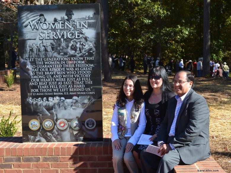 Caminhada pelo Memorial dos Veteranos de Johns Creek 