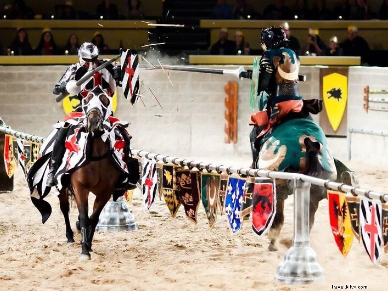 Dîner et tournoi de l époque médiévale 