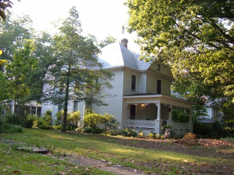 Visite en voiture/à pied des maisons historiques de Tallapoosa 