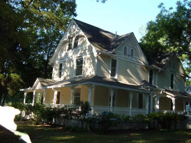 Visite en voiture/à pied des maisons historiques de Tallapoosa 